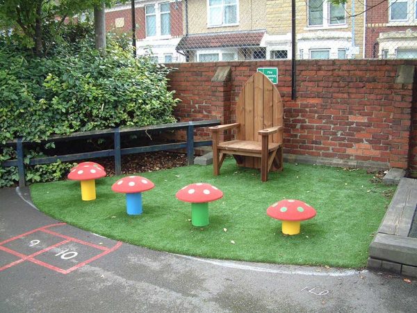 Mushroom Seats - Setter Play