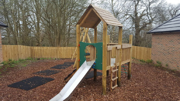 Timber climbing frame